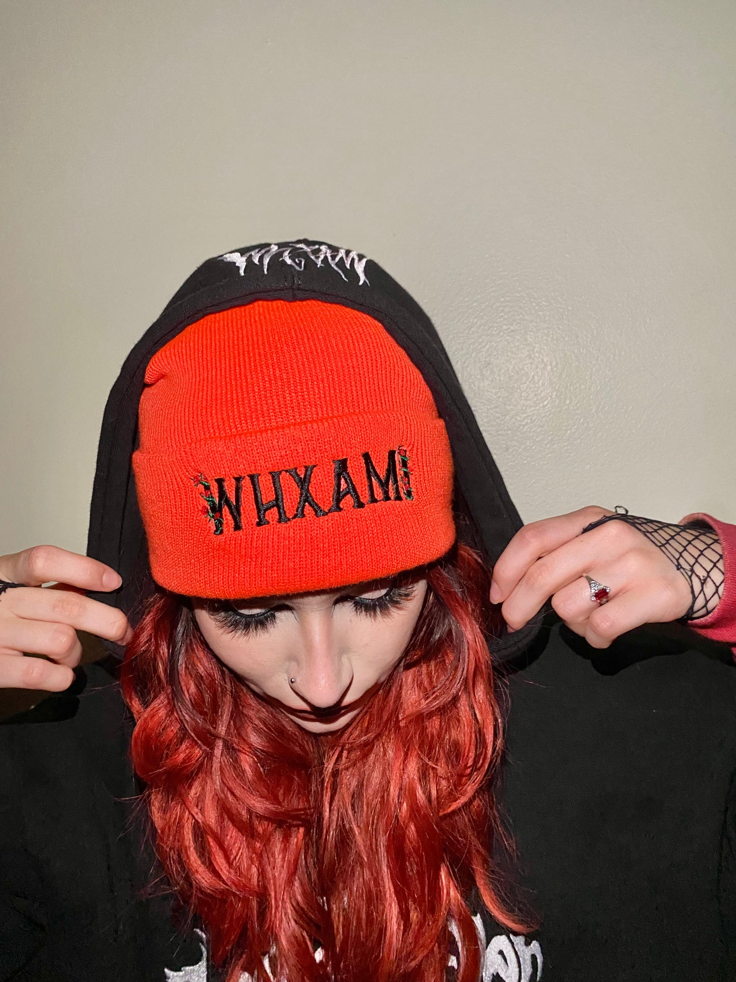 “WHXAMI BEANIE” BLACK/WHITE